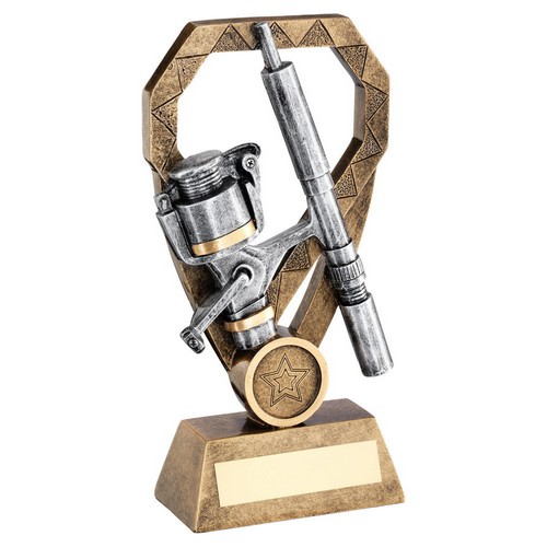 Maze Fishing Trophy | 152mm |